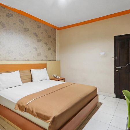Collection O 93163 Hotel Grand Kartika Pare-Pare Ngoại thất bức ảnh
