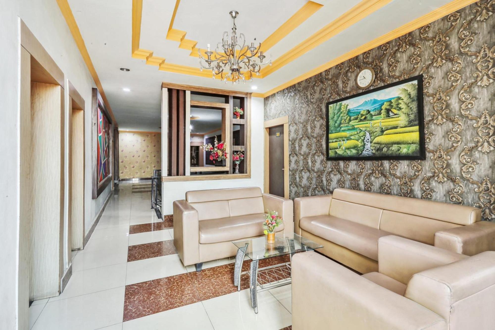 Collection O 93163 Hotel Grand Kartika Pare-Pare Ngoại thất bức ảnh