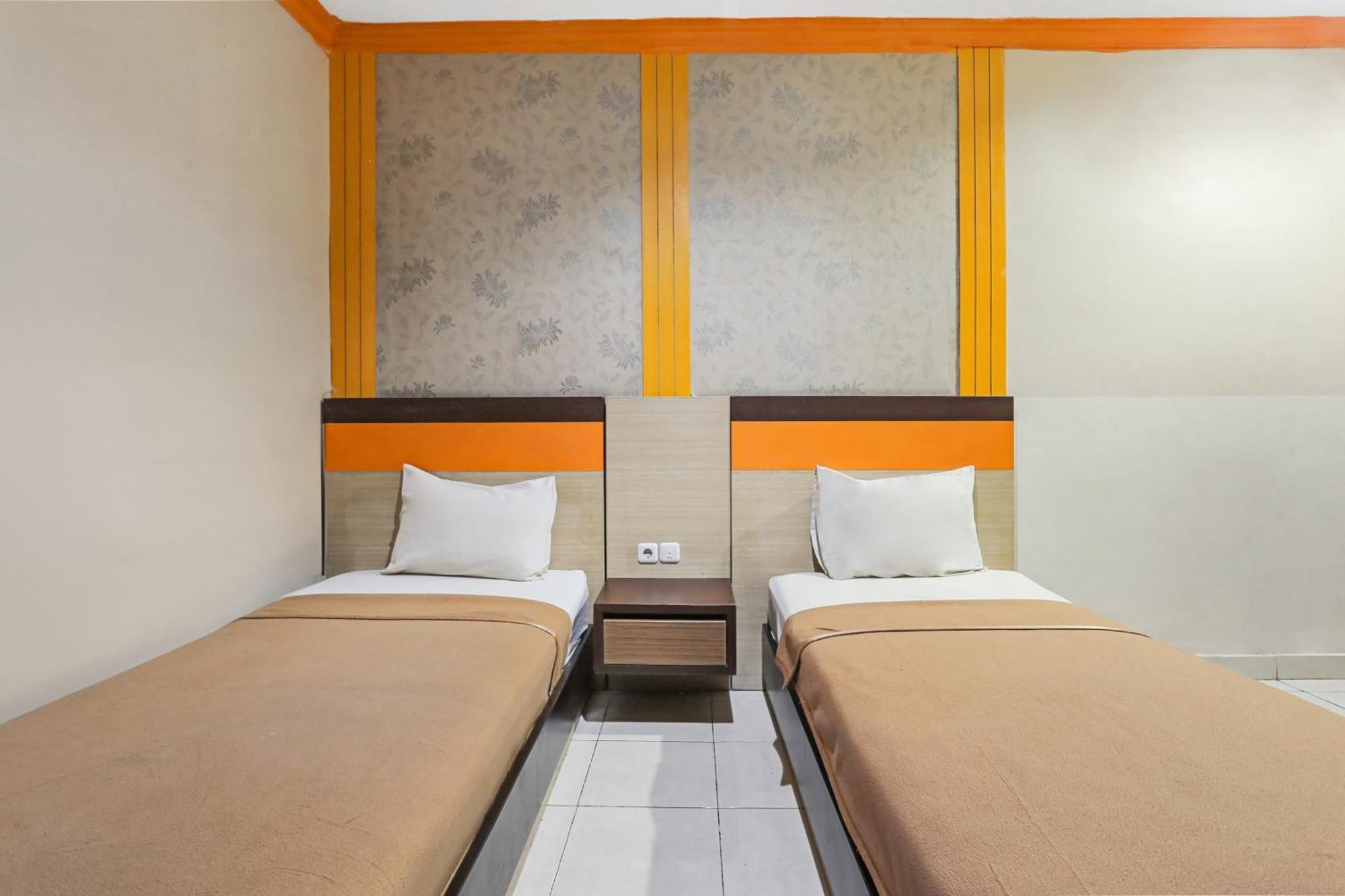 Collection O 93163 Hotel Grand Kartika Pare-Pare Ngoại thất bức ảnh