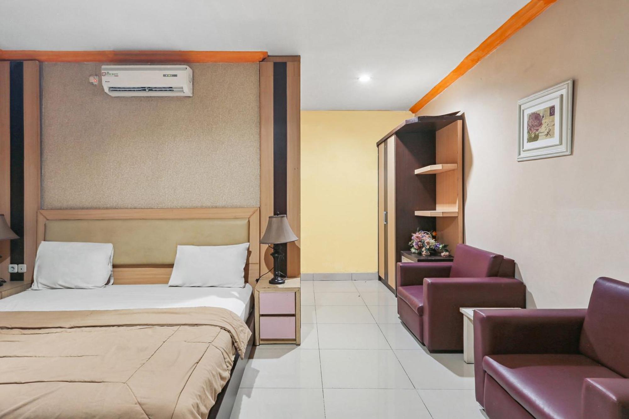 Collection O 93163 Hotel Grand Kartika Pare-Pare Ngoại thất bức ảnh
